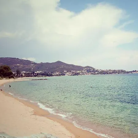 Beautiful By The Sea * Palaiontsiflikion