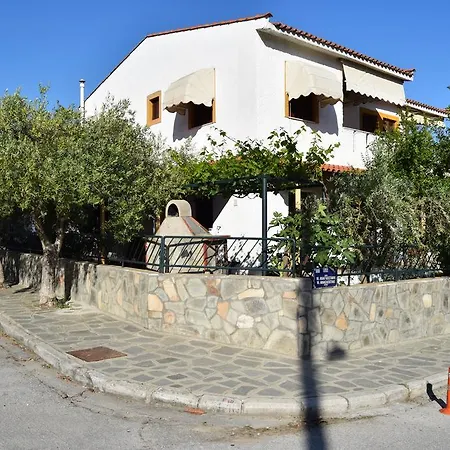 Holiday home Beautiful By The Sea Palaiontsiflikion